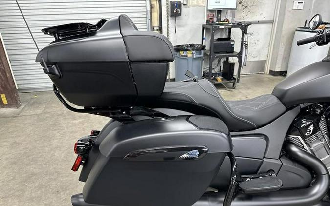 2024 Indian Motorcycle® Pursuit® Dark Horse® with PowerBand Audio Package Black Smoke