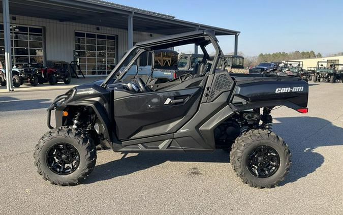2026 Can-Am Commander XT 700