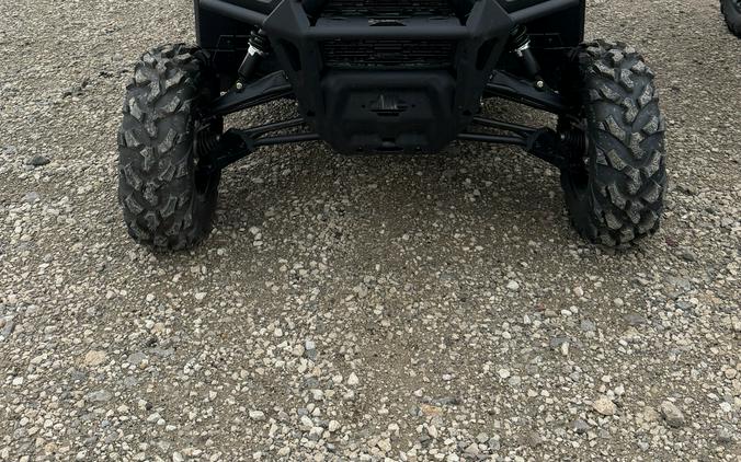2026 Can-Am Defender MAX DPS CAB HD10