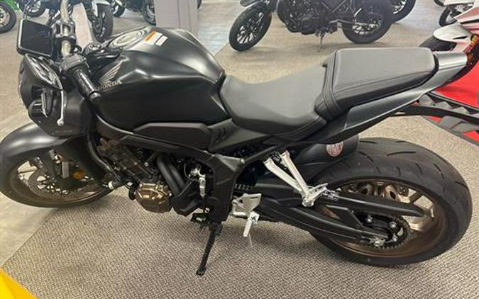 2026 Honda CB650R E-Clutch