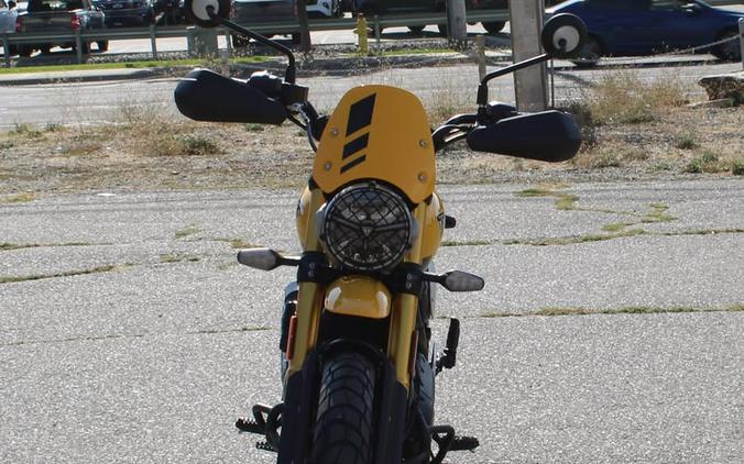 2026 TRIUMPH SCRAMBLER 400 XC