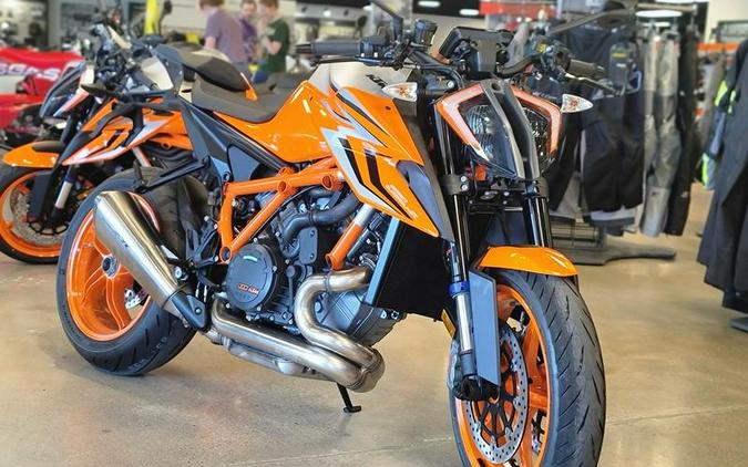 2023 KTM 1290 Super Duke R Evo