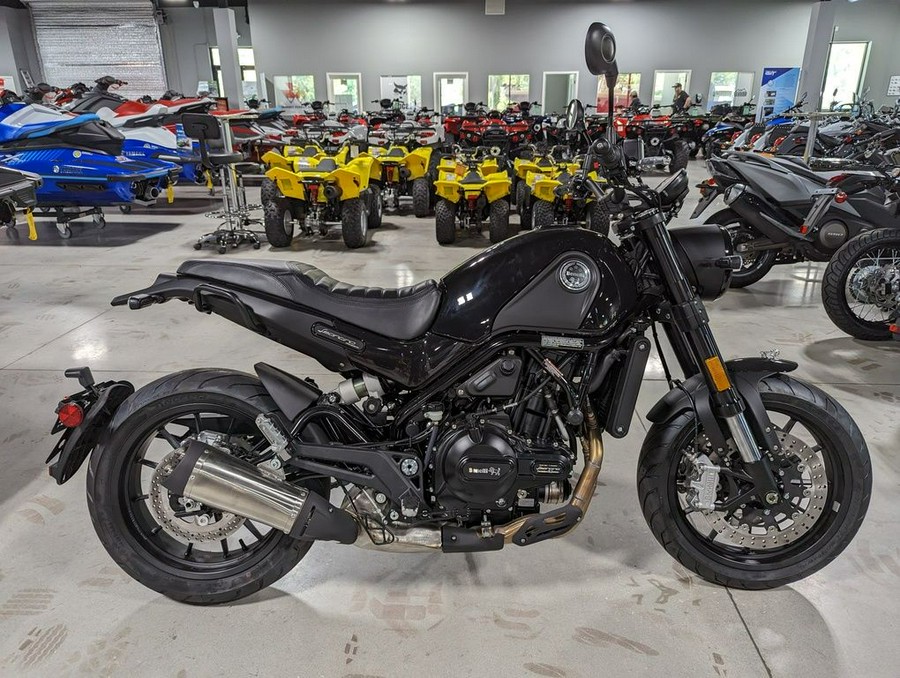 2022 Benelli Leoncino