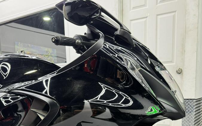 2023 SUZUKI GSX1300RRM3 HAYABUSA, Carbon Fiber M4 Exhaust, Frame Slides and smoke windscreen.
