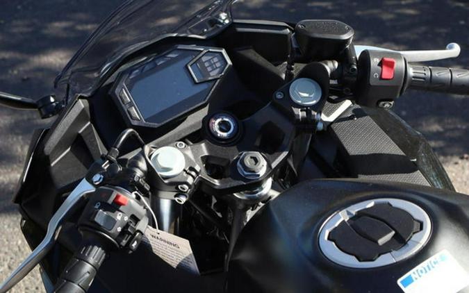 2026 Kawasaki Ninja 500 Metallic Flat Spark Black