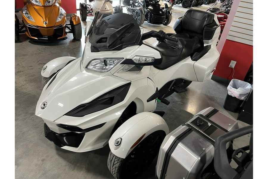2018 Spyder® RT SE6 - Can-Am