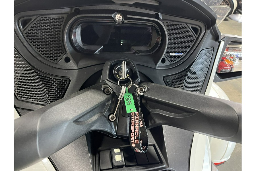 2018 Spyder® RT SE6 - Can-Am