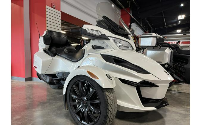 2018 Can-Am Spyder® RT SE6