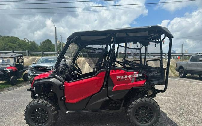 2024 Honda Pioneer 1000-5 Deluxe