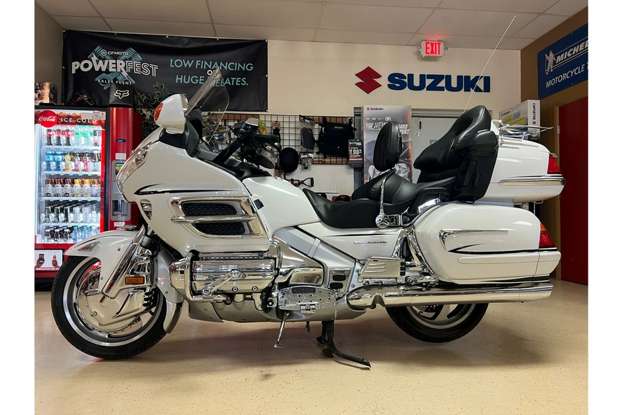 2005 Honda GOLDWING GL1800 (CASH PRICE)