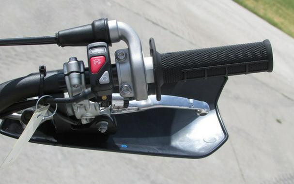 2026 Triumph TF 450-E Jet Black/Pure White