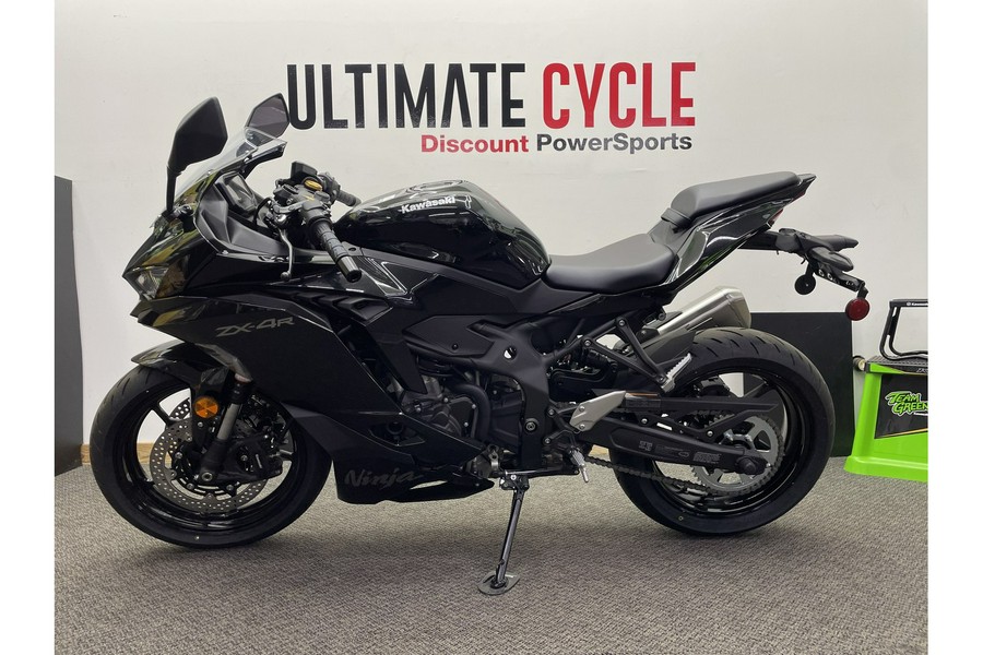 2025 Ninja ZX-4R ABS - Kawasaki