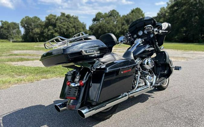 2013 Harley-Davidson® FLHX - Street Glide®