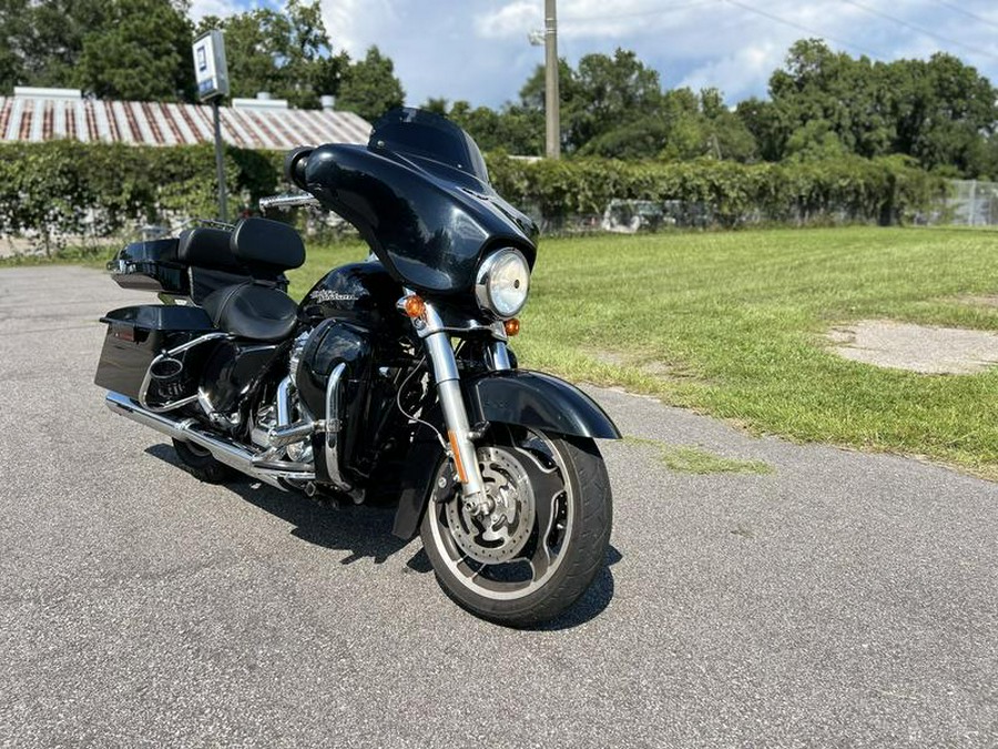 2013 Harley-Davidson® FLHX - Street Glide®