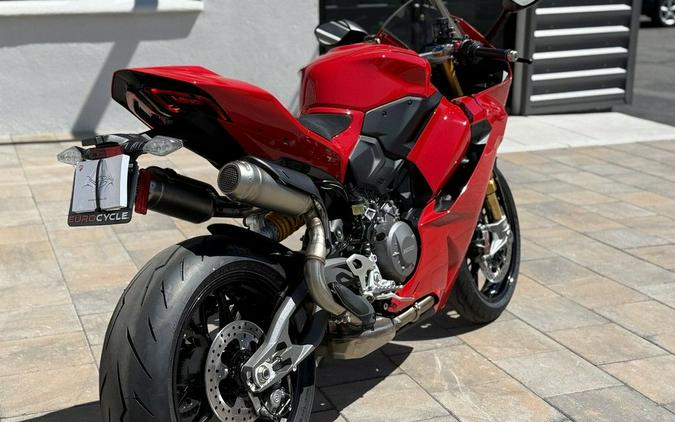 2026 Ducati Panigale V2