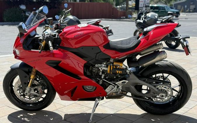2026 Ducati Panigale V2