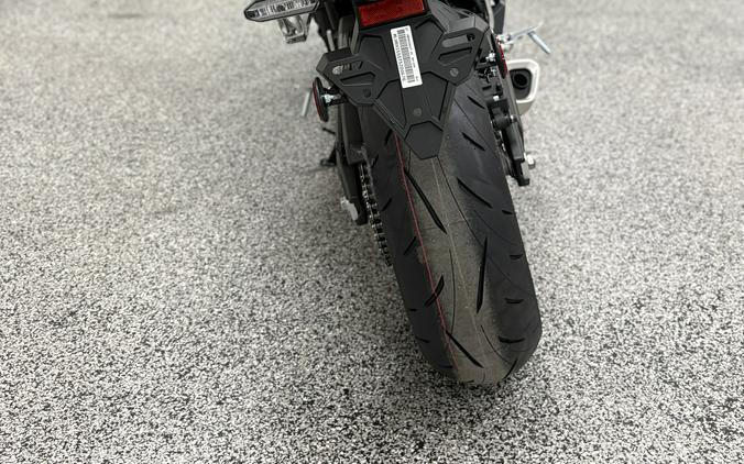 2026 Honda CBR650R E-Clutch Matte Black Metallic - H0676