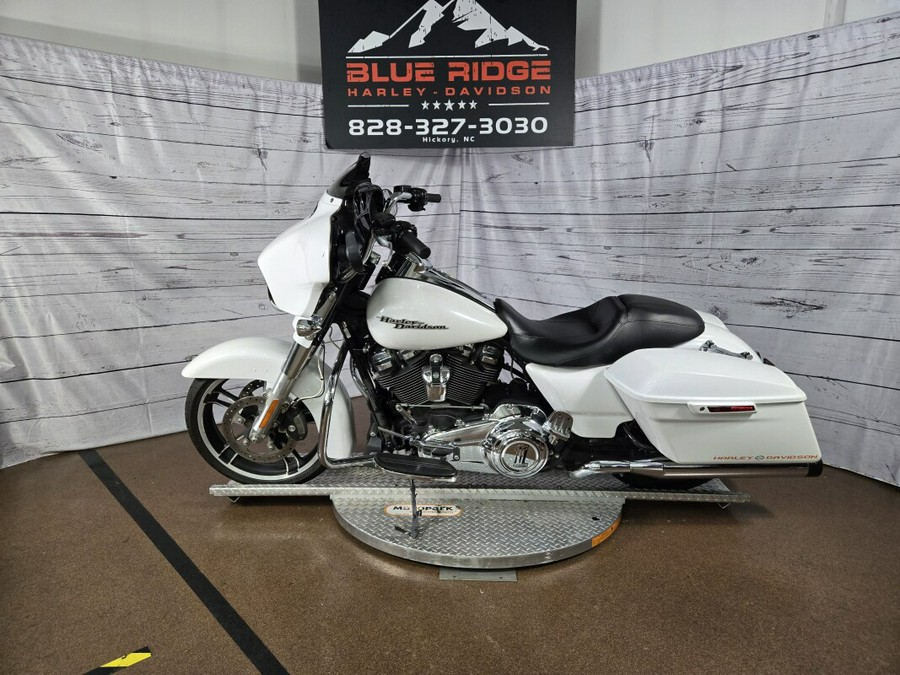 2017 Harley-Davidson Street Glide Special Crushed Ice Pearl