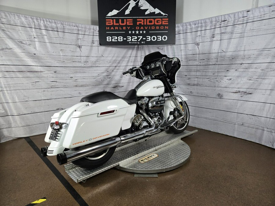 2017 Harley-Davidson Street Glide Special Crushed Ice Pearl