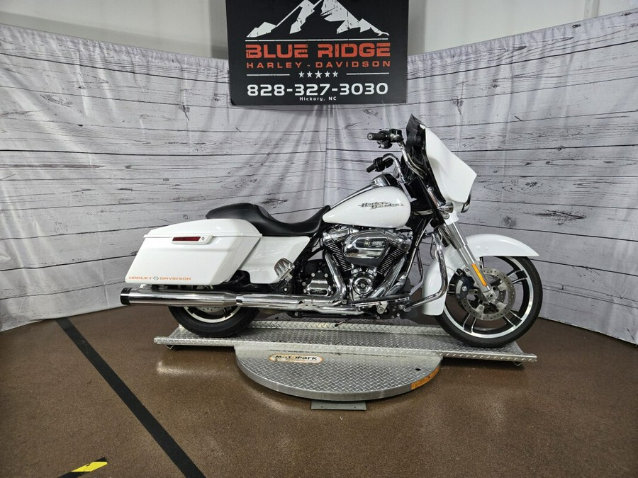 2017 Harley-Davidson Street Glide Special Crushed Ice Pearl