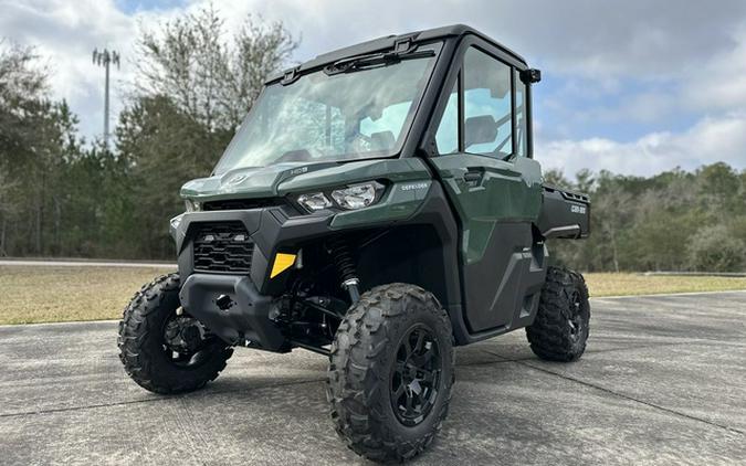 2024 Can-Am Defender DPS CAB HD9