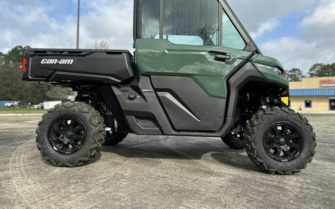 2024 Can-Am Defender DPS CAB HD9