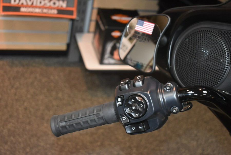 FLHX 2025 Street Glide™