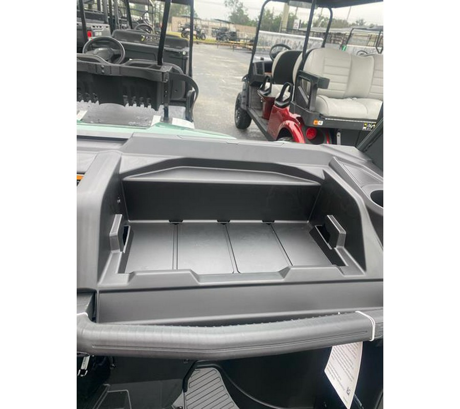 2025 Can-Am Defender MAX HD7