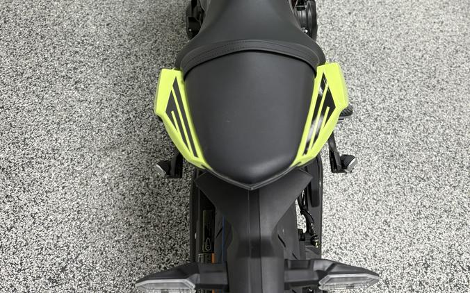 2026 Kawasaki Ninja 650 ABS Metallic Matte Old School Green/Metallic Spark Black - K4720