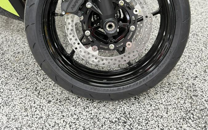 2026 Kawasaki Ninja 650 ABS Metallic Matte Old School Green/Metallic Spark Black - K4720