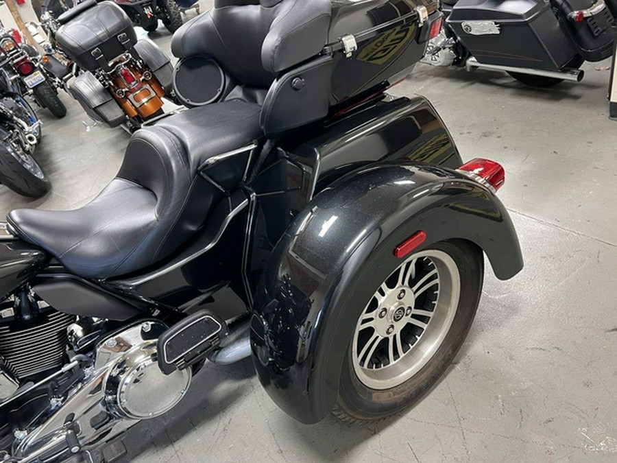 2018 Harley-Davidson Trike FLHTCUTG - Tri Glide Ultra