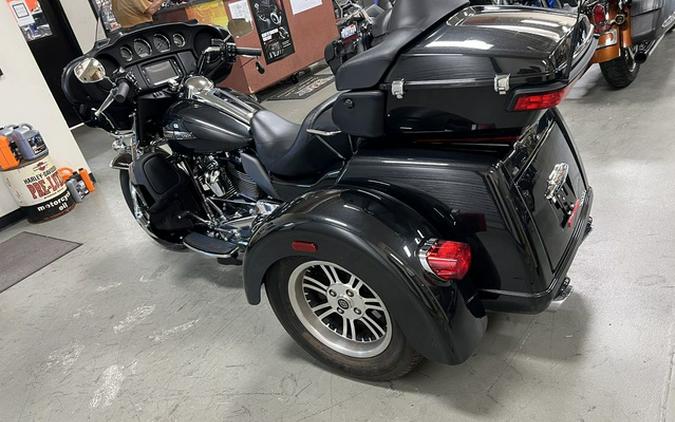 2018 Harley-Davidson Trike FLHTCUTG - Tri Glide Ultra