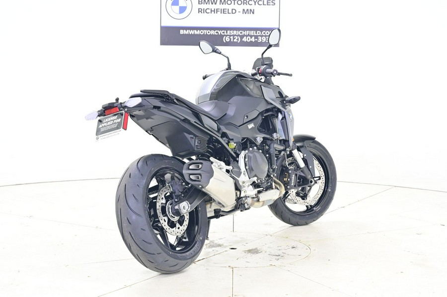 2025 BMW F 900 R