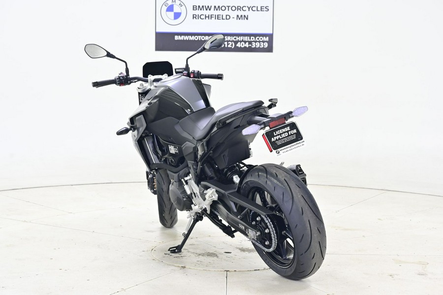 2025 BMW F 900 R