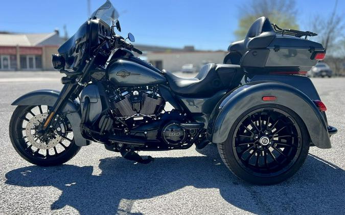 2025 Harley-Davidson FLHTCUTG - Tri Glide Ultra