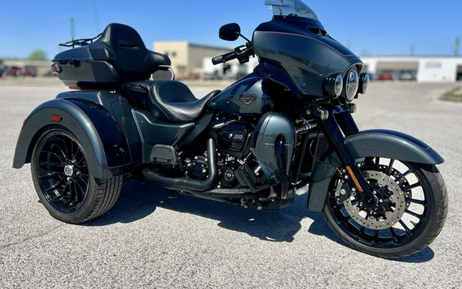 2025 Harley-Davidson FLHTCUTG - Tri Glide Ultra