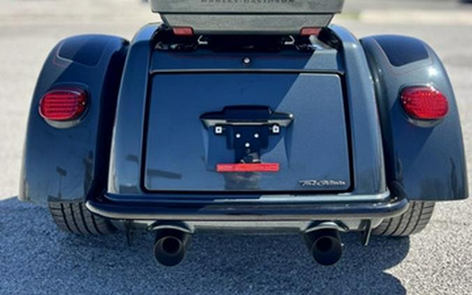 2025 Harley-Davidson FLHTCUTG - Tri Glide Ultra