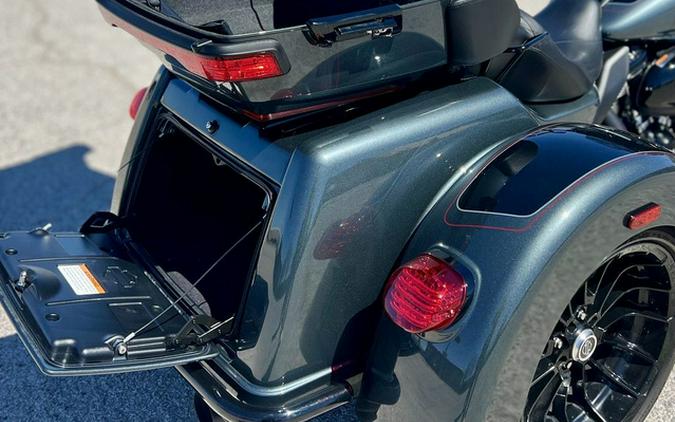 2025 Harley-Davidson FLHTCUTG - Tri Glide Ultra