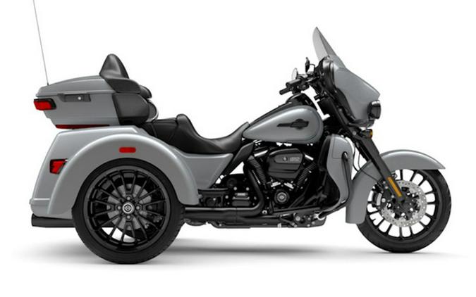 2025 Harley-Davidson FLHTCUTG - Tri Glide Ultra