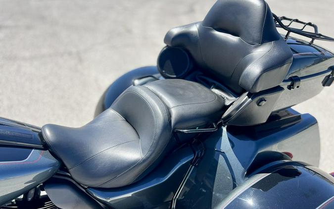 2025 Harley-Davidson FLHTCUTG - Tri Glide Ultra