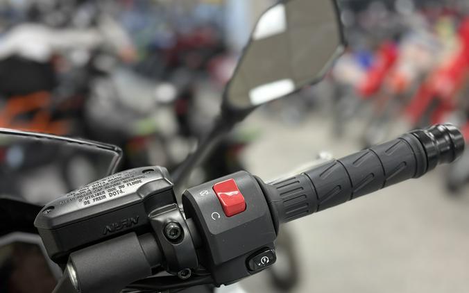 2026 Kawasaki Ninja 650 ABS Metallic Matte Whitish Silver/Metallic Flat Spark Black - K8416