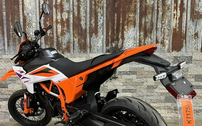 2026 KTM 390 SMC R