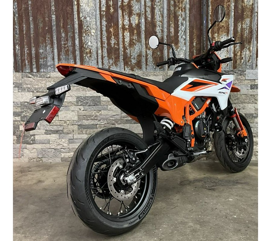 2026 KTM 390 SMC R