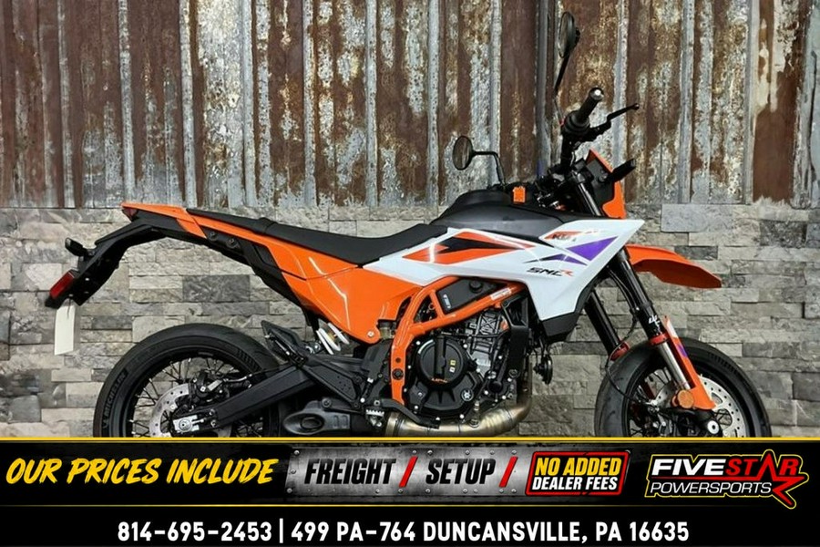 2026 KTM 390 SMC R