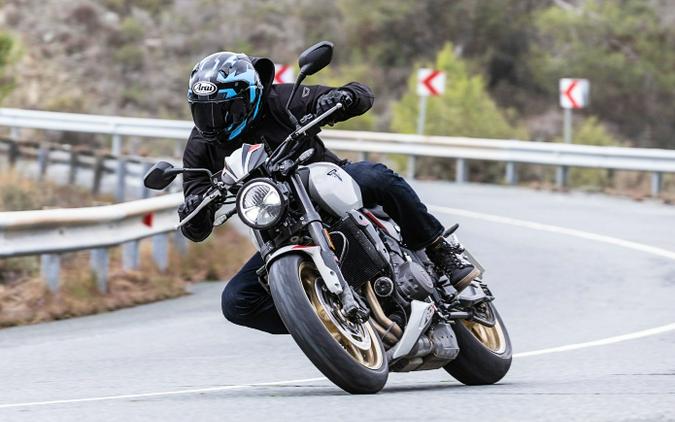 2026 Triumph Trident 800 Review