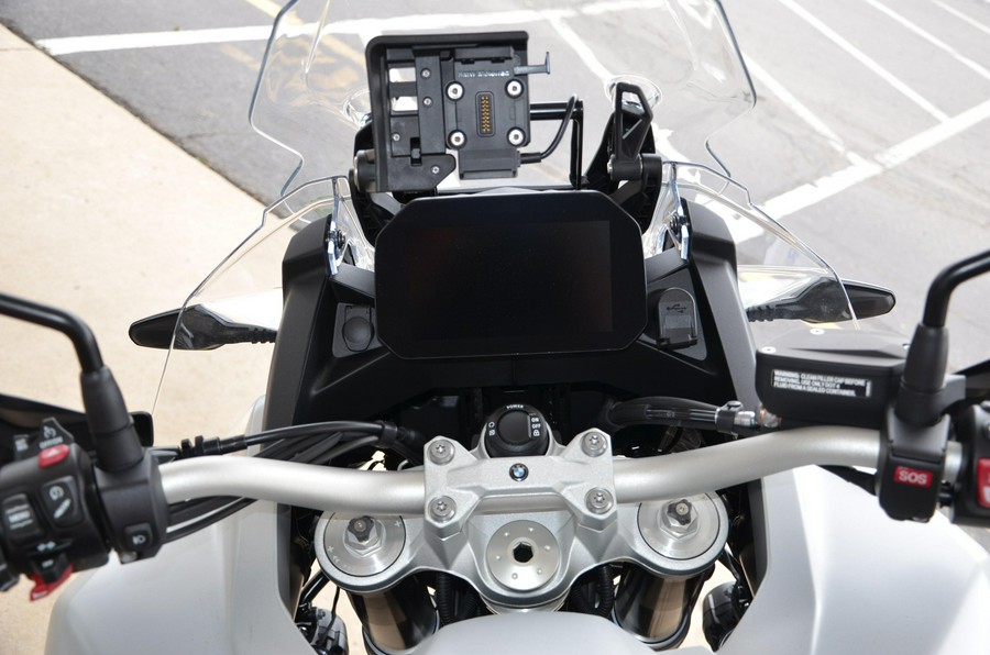 2025 BMW F 900 GSA