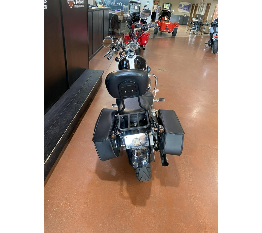 2008 Harley-Davidson 1200 Custom