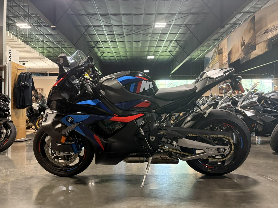 2026 BMW M 1000 RR