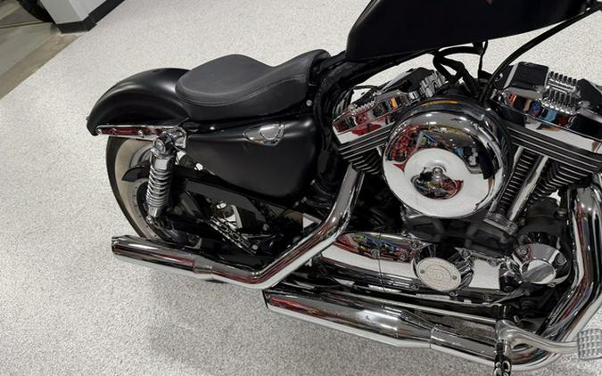 2013 Harley-Davidson Sportster XL1200V - Seventy-Two