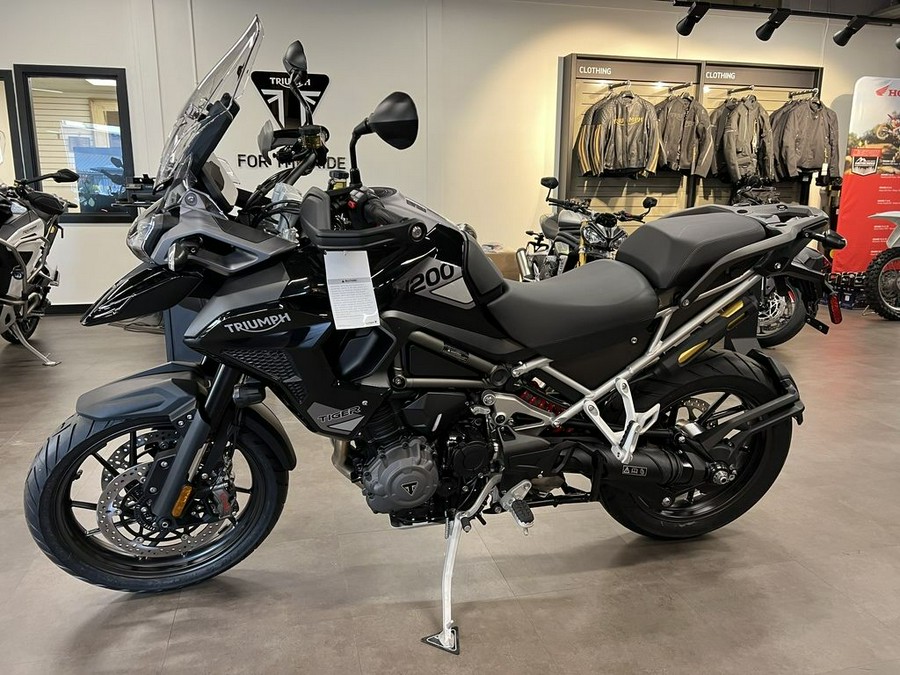 2023 Triumph Tiger 1200 GT Pro Sapphire Black